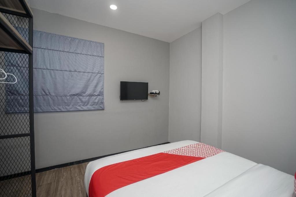 Oyo 568 Rajawali Homestay Palembang Exteriör bild