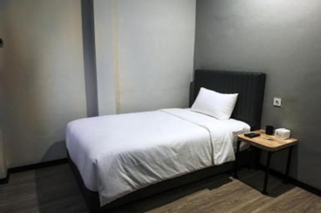 Oyo 568 Rajawali Homestay Palembang Exteriör bild