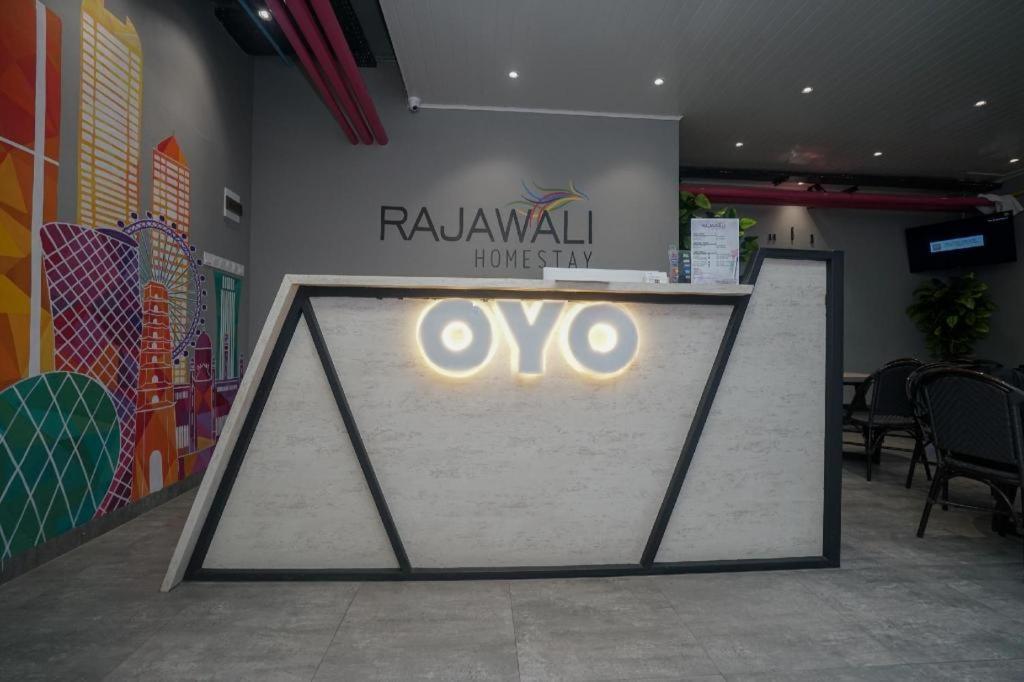 Oyo 568 Rajawali Homestay Palembang Exteriör bild