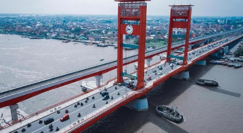 Oyo 568 Rajawali Homestay Palembang Exteriör bild
